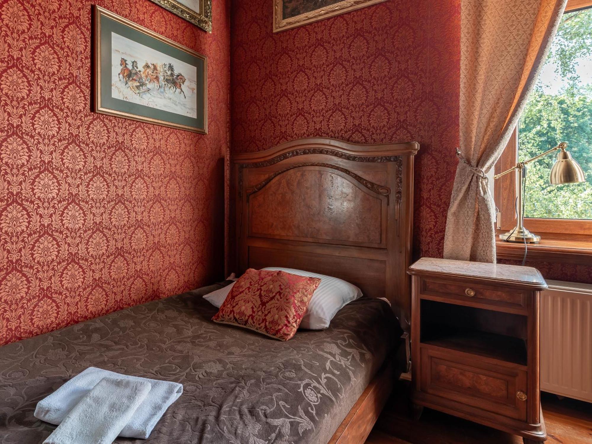 Dwor Mysinek Apartment Grabowiec  Bilik gambar